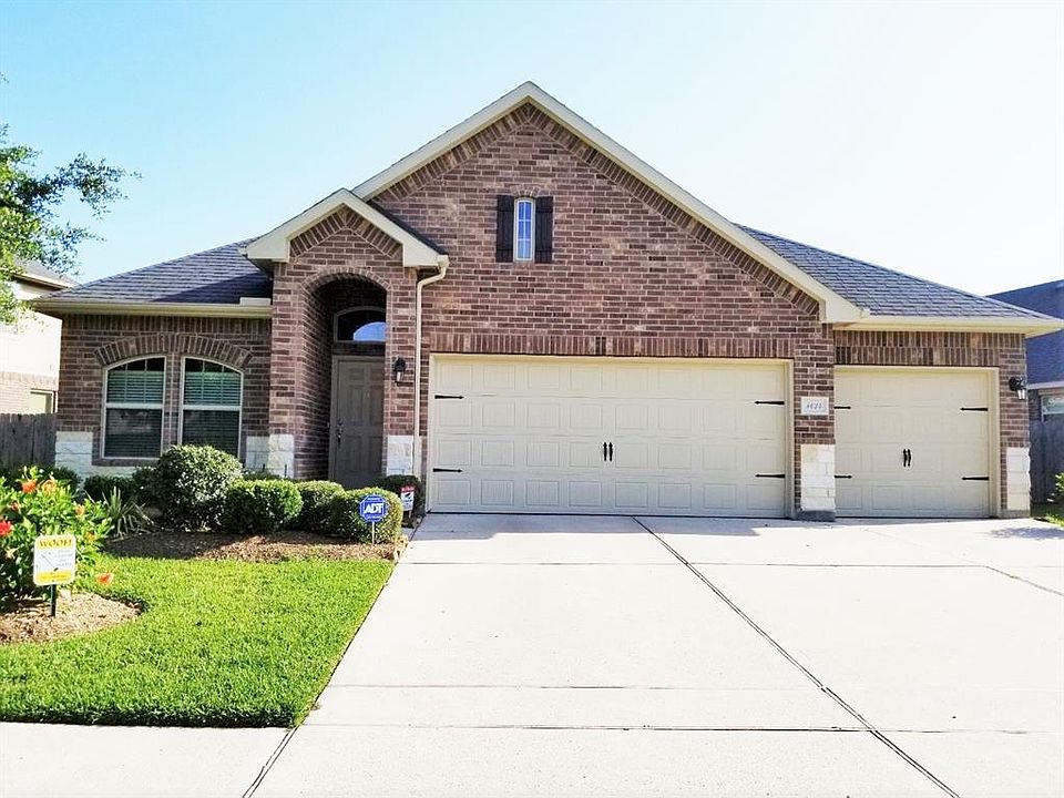1st image of 8634 Crescent Valley Ln