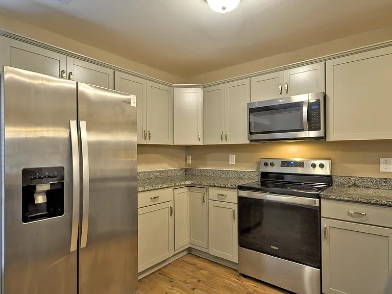 291 Alexander Blvd — Photo 13