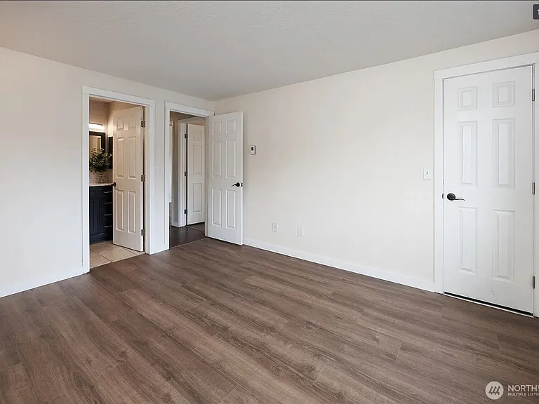 16817 Larch Way E #F201 — Photo 15