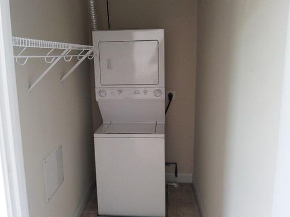 5th image of 1414 W Marshall St #U510