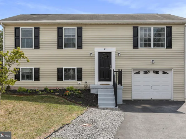 93 Gemini Ct, Martinsburg, WV 25404