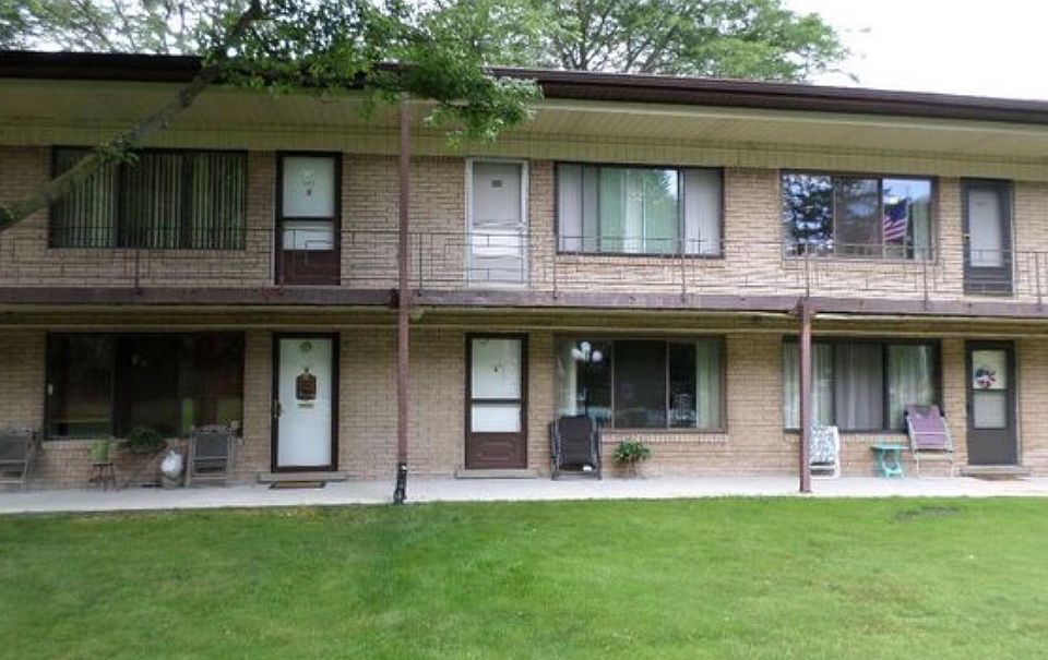 2nd image of 995 N Cass Lake Rd APT 110