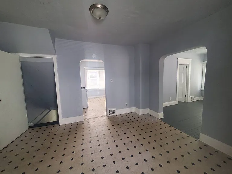 3415 E 114th St — Photo 32