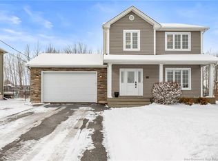 91 Amiens Dr, Moncton, NB E1G 0X4