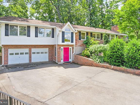 5th image of 5723 Oak Hill Pl