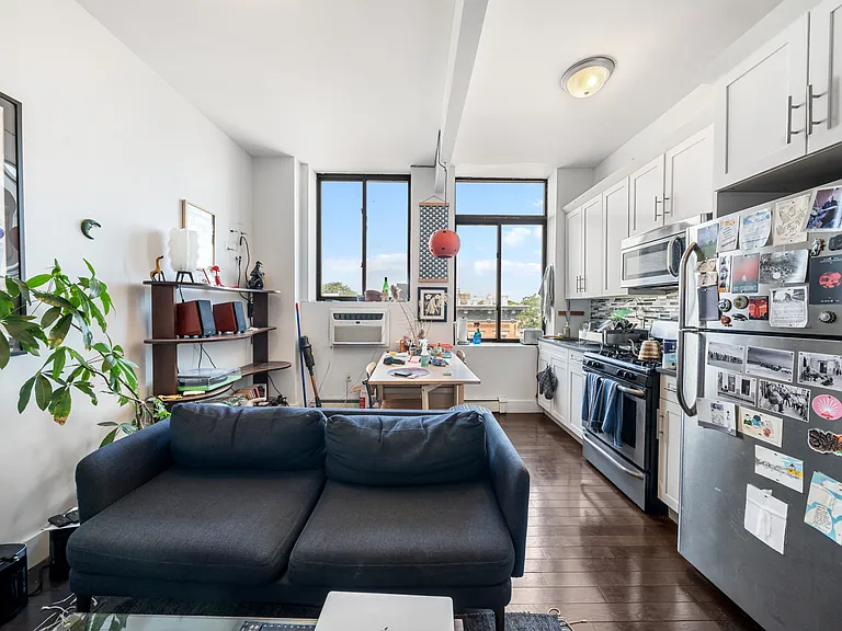 714 Seneca Ave #401 — Photo 11