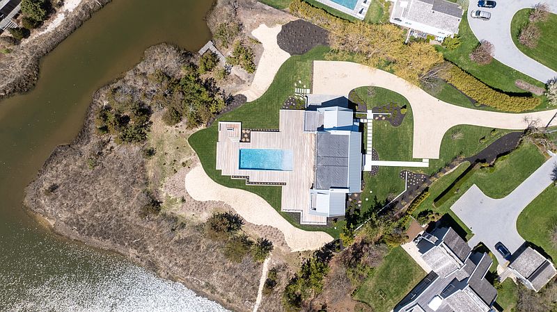 17 Leaward Ln, Quogue, NY 11959 | Out East