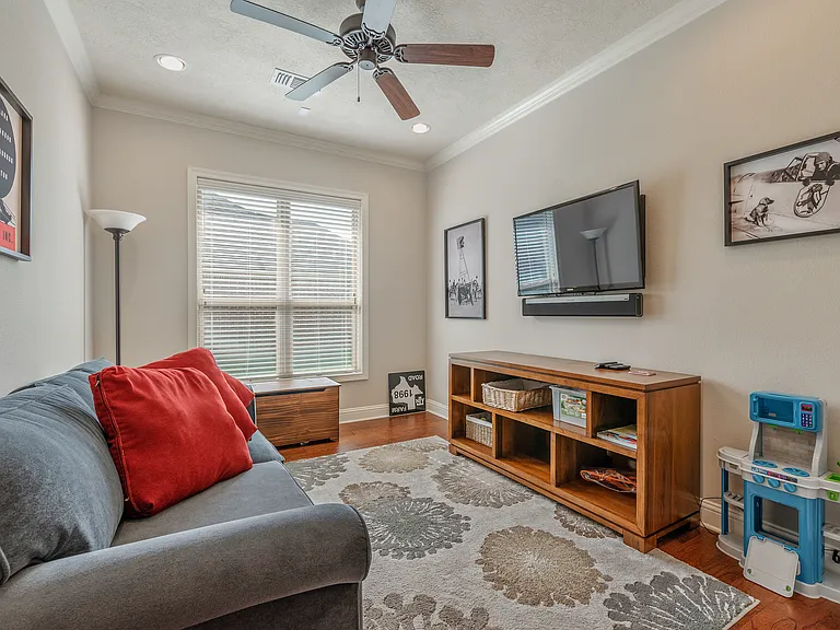 8200 Carters Cv — Photo 20