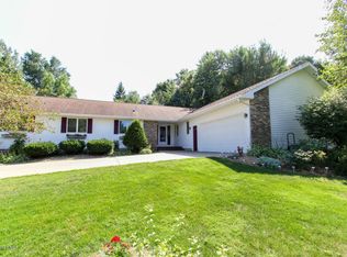 2210 Beacon Dr SW, Rochester, MN 55902