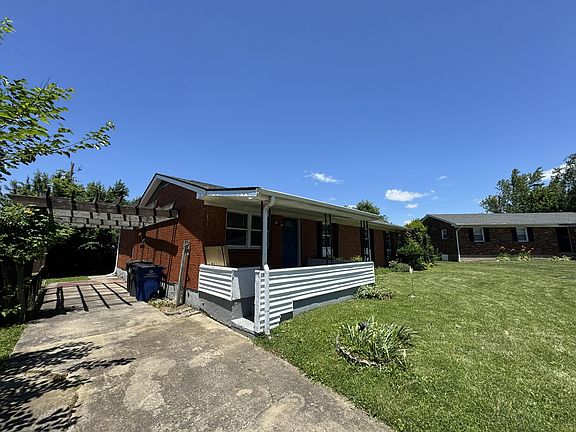 2nd image of 1939 Bedinger Ct