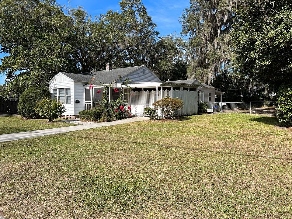 1st image of 1824 NW 5th Ave