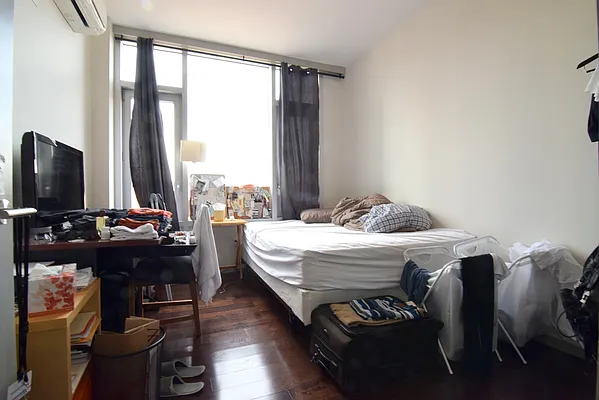 Rented by J Misrahi Realty Corp | media 37