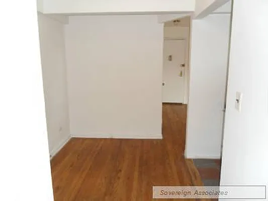 Rented by Sovereign Associates | media 11