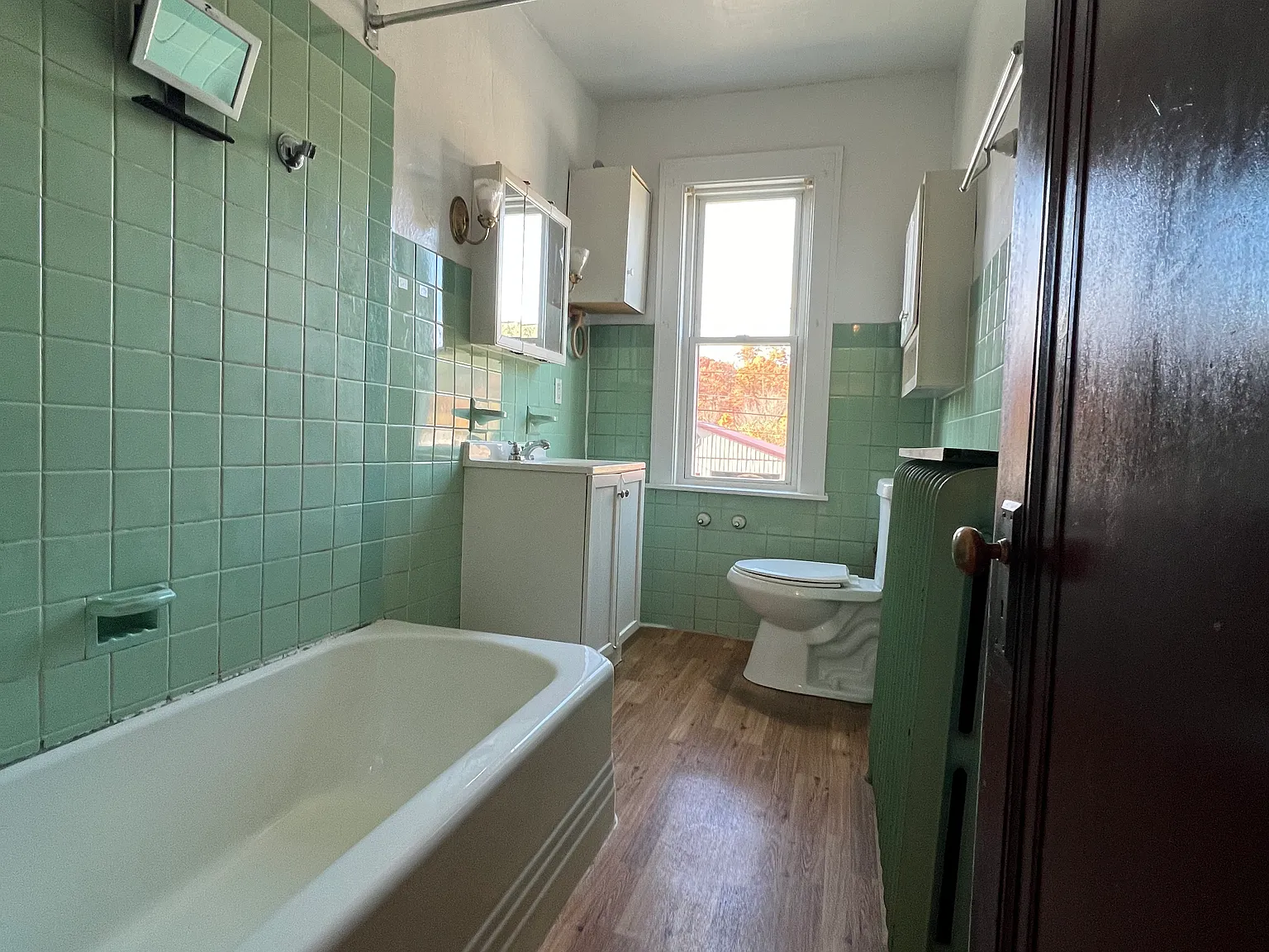 2 bed, 1400 sqft, $995 — Photo 3