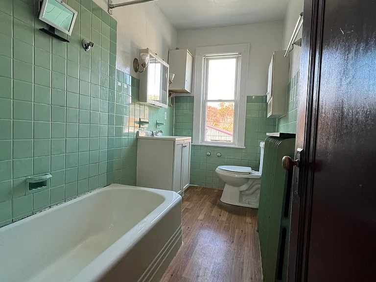 46 E Bacon St — Photo 3