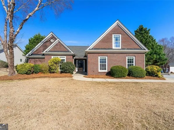 2955 Victoria Park Dr, Buford, GA 30519