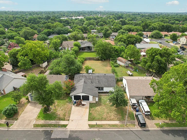 10219 W Rutland Vlg — Photo 26