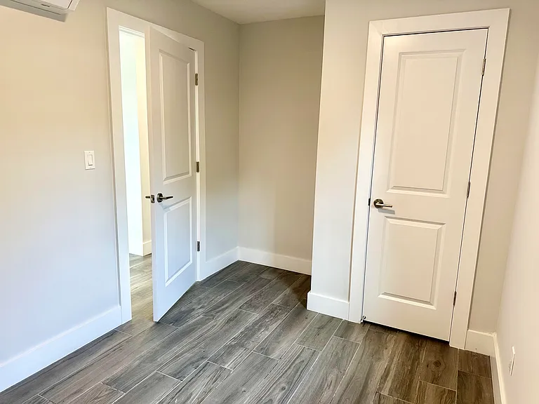 129 Satterlee St #1 — Photo 10
