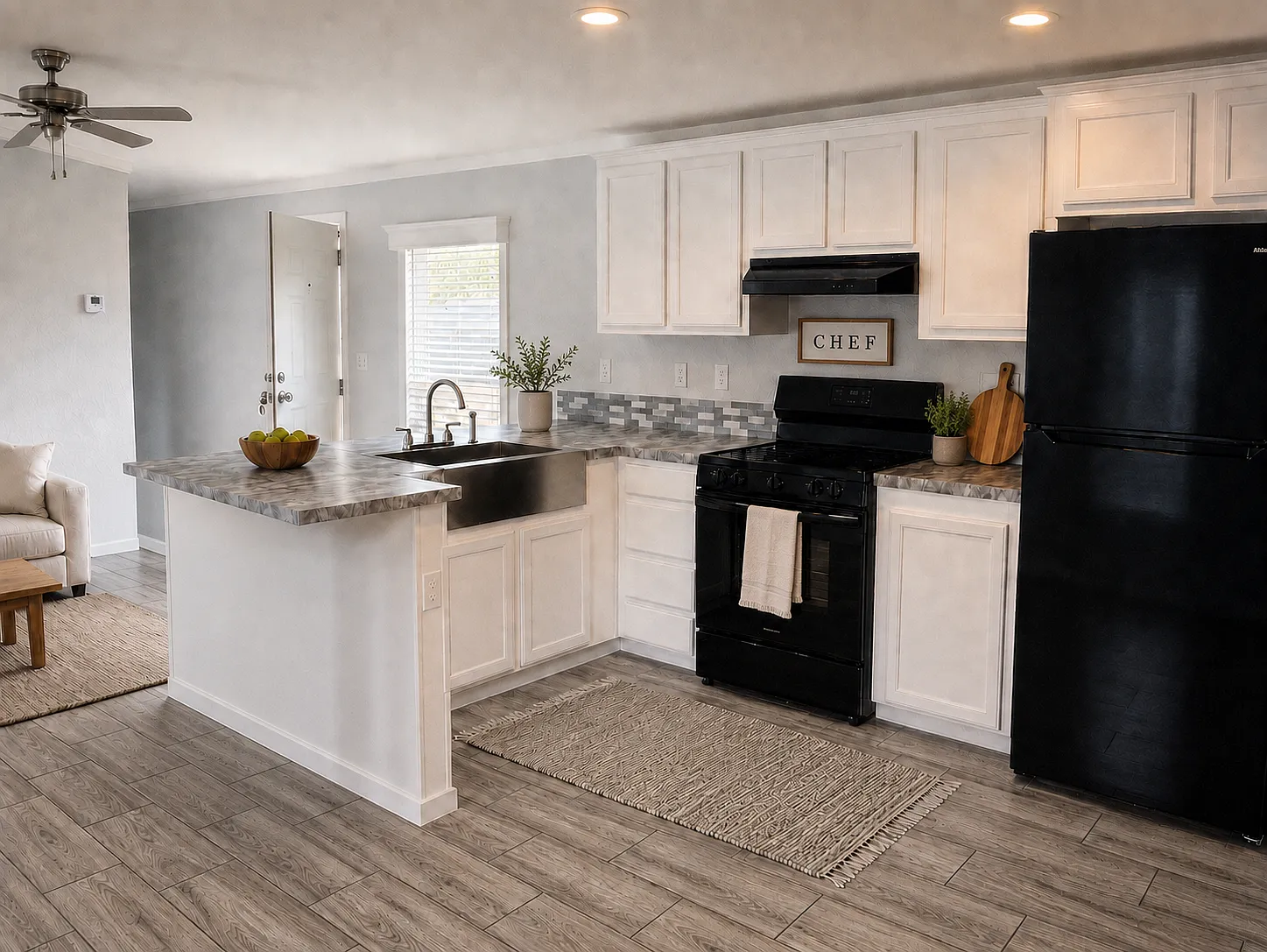 3 bed, 924 sqft, $1,195 — Photo 2