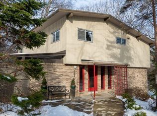 2540 Craig Rd, Ann Arbor, MI 48103