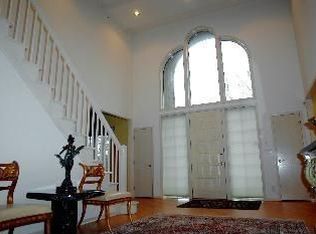 5218 Briarcrest Ln, Long Grove, IL 60047