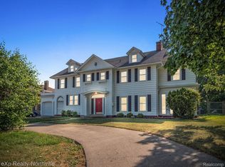 17255 Pontchartrain Blvd, Detroit, MI 48203