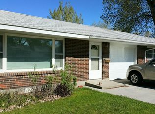 907 N Broadway Ave, Riverton, WY 82501