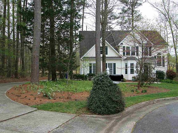 2nd image of 303 Orchard Ln