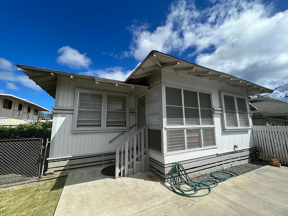 779 Mahiai Pl