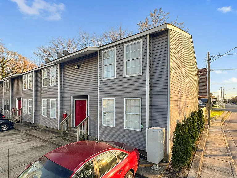 1100 Wilson Rd #7 — Photo 18
