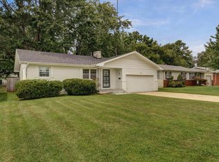 2033 S Kentwood Ave, Springfield, MO 65804