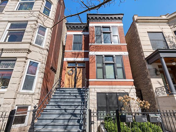 2nd image of 1123 N Damen Ave #1