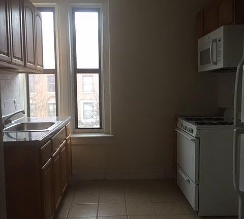 5th image of 271 Parkside Ave #3