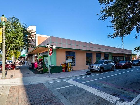 5th image of 605 Lucerne Avenue