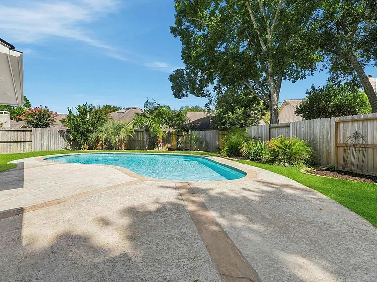 1638 Almond Brook Ln — Photo 37