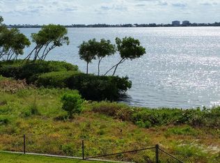 29 Harbour Isle Dr W UNIT 206, Fort Pierce, FL 34949