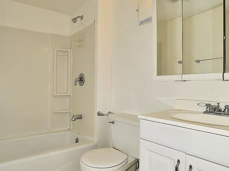 848 Village Brook Ct — Photo 10