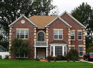 6104 Hanover Ave, Springfield, VA 22150