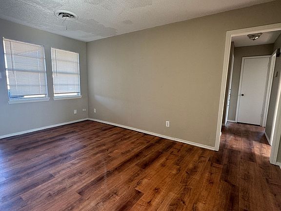 2nd image of 4626 NW Ozmun Ave
