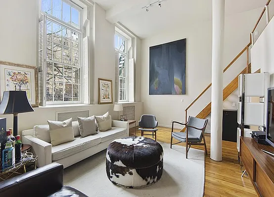 Rented by Warburg | media 25