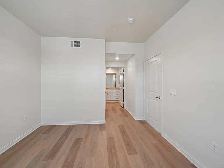 Gallery Park Apartments — Photo 128