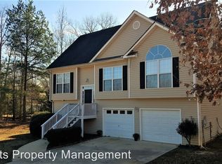 110 Woodstream Trl, Lagrange, GA 30240