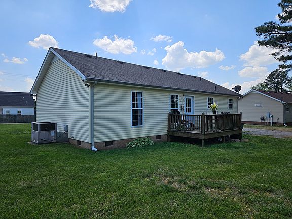 2nd image of 514 N Harris Rd