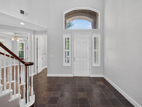 2nd image of 4127 Meadow Wood Dr