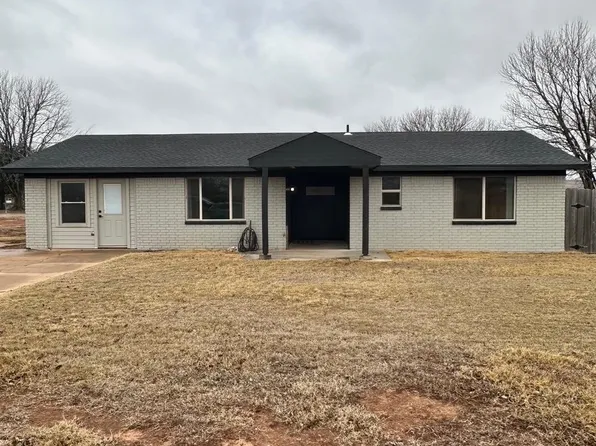 520 Lisa Ln, Waukomis, OK 73773
