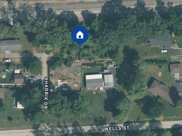 1954 Shadrix Dr, Chesterton, IN 46304