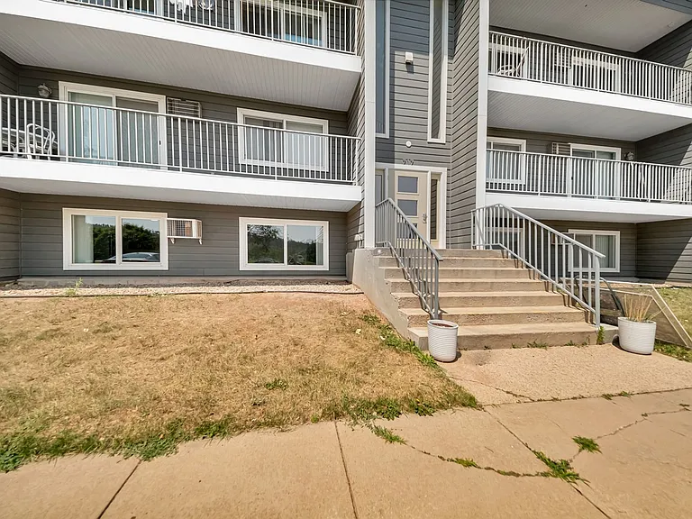 707 Dakota Dr — Photo 13