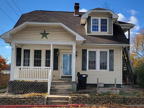 2nd image of 208 S Artizan St
