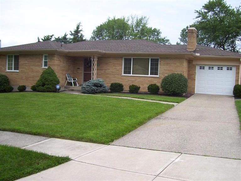 1st image of 2042 Bluebell Dr