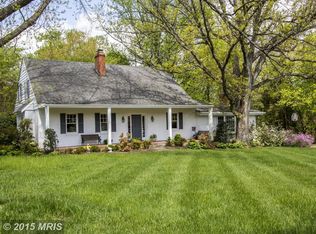 2718 Hunter Mill Rd, Oakton, VA 22124